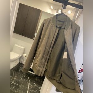 Veste en faux suède!